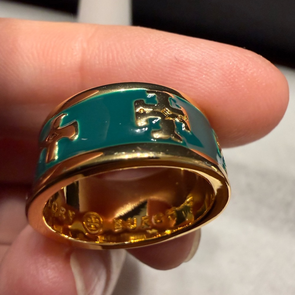 NEW Tory Burch Green Gold size 7 Kira Junky Multi Logo Ring